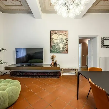 Art&design Boutique Near Ghirlandina *